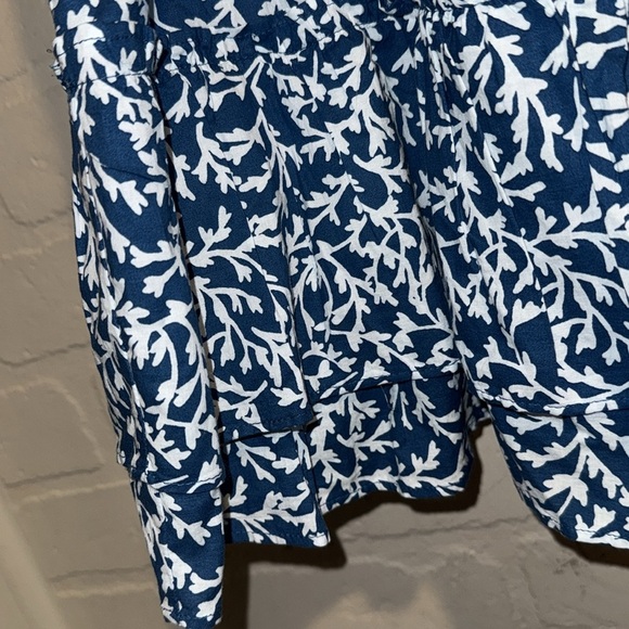 J Crew skirt Blue White Leaf Print lined smocked waist large - Picture 2 of 4